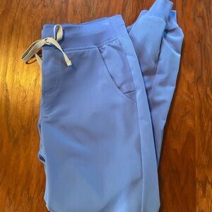 NWOT Figs scrubs Ceil joggers